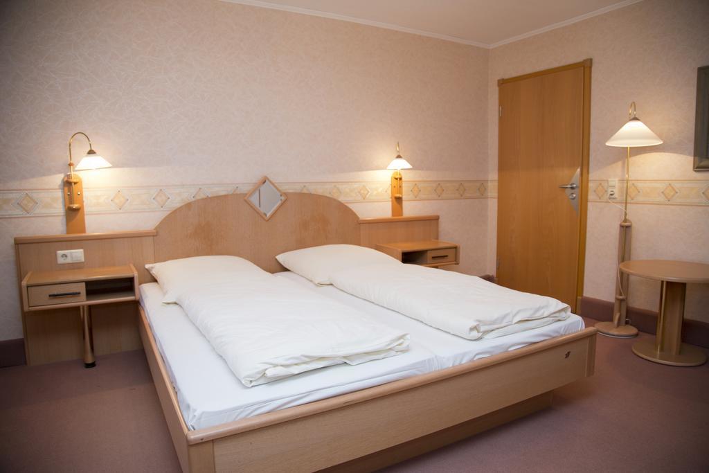 Hotel Garni Promenade Weissenhorn Quarto foto